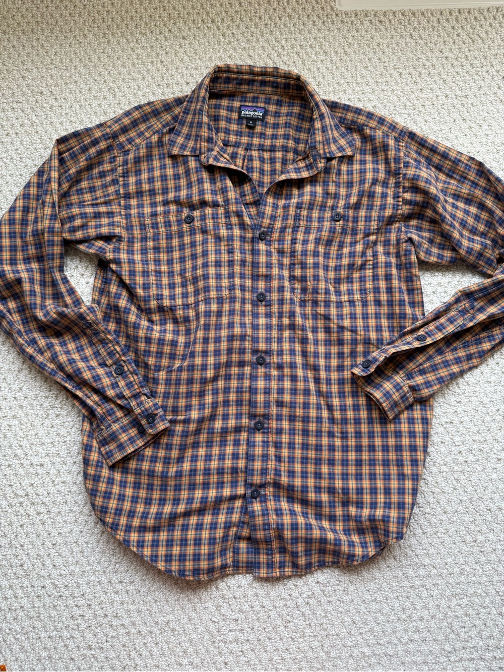 Patagonia Plaid Casual Button-Down Shirt Organic Cotton size Medium
